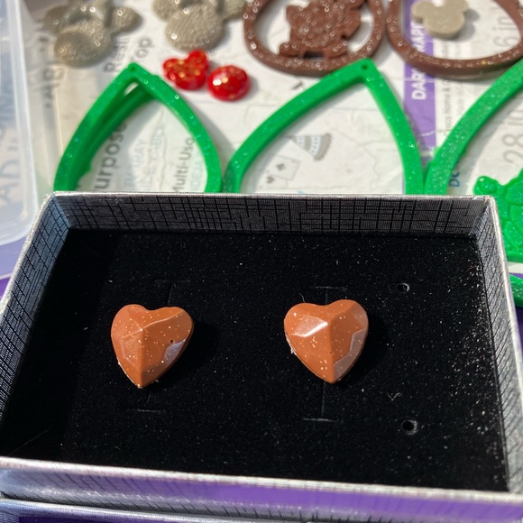 Hand Crafted Jewelry - Handmade resin heart earrings